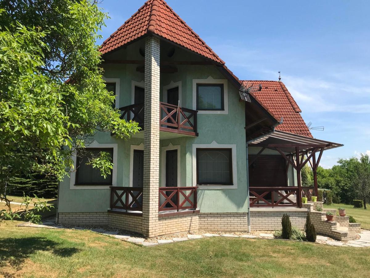 Balaton Garden Apartment Balatongyorok Exterior photo